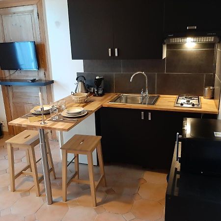 Appartements D'Hotes La Foulonnerie Mios Eksteriør bilde
